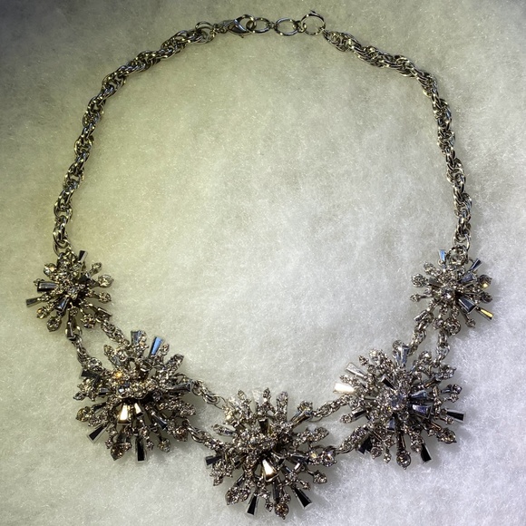 Banana Republic Silver Starburst Statement Necklace - Picture 4 of 7